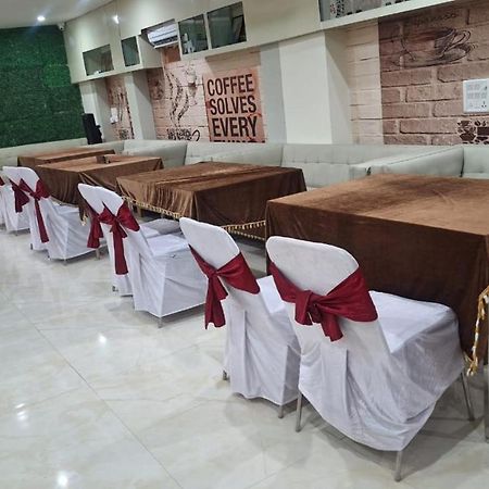 Hotel Immense Residency Faridabad Zewnętrze zdjęcie