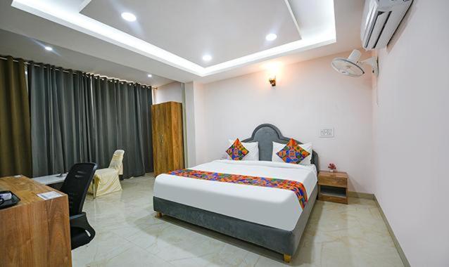 Hotel Immense Residency Faridabad Zewnętrze zdjęcie