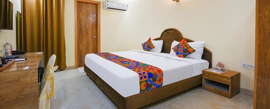 Hotel Immense Residency Faridabad Zewnętrze zdjęcie
