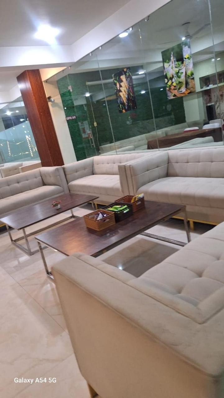 Hotel Immense Residency Faridabad Zewnętrze zdjęcie